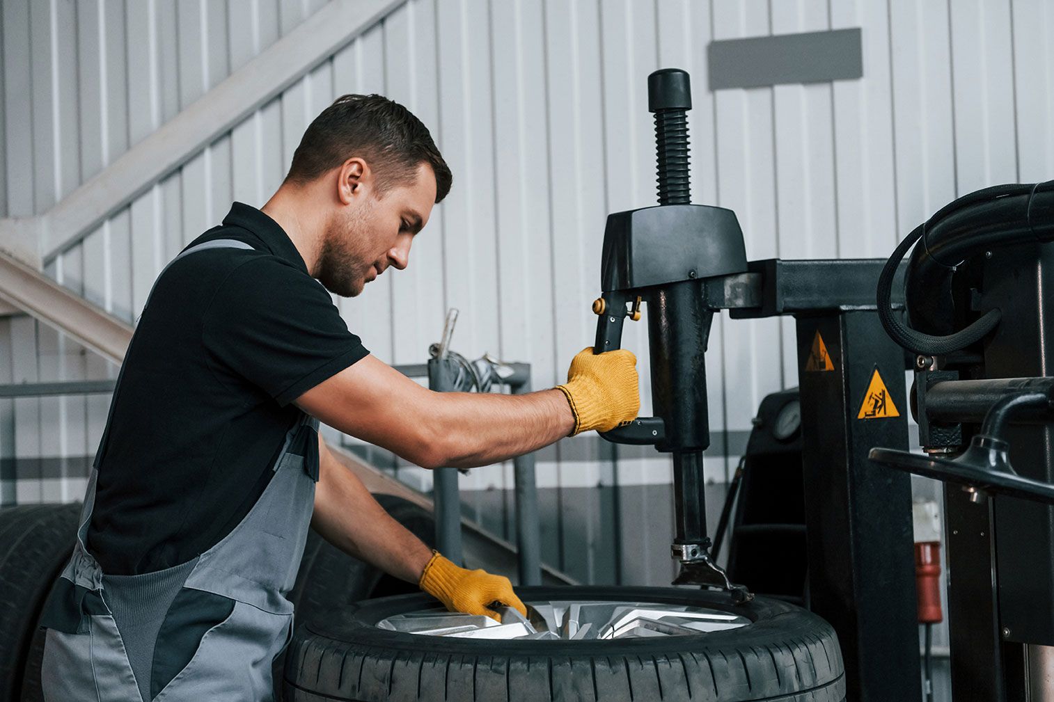 <p class="rteBlock">Quality Tire Repair &amp; Replacement</p>